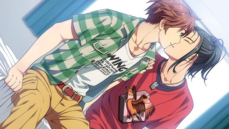Dos personajes masculinos adultos de novela visual muy próximos.